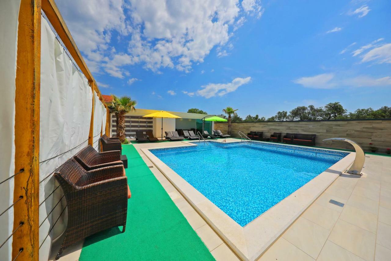 Boutique Apartments Blitz Bibinje Zewnętrze zdjęcie